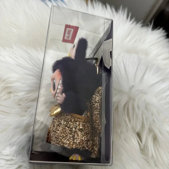 Pop Mart Wings of Fortune Labubu Vinyl Plush - Picture 2 of 3